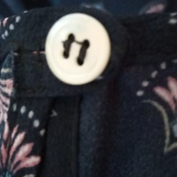 Silky lightweight bl)ouse. Made and purchased in Italy. XL - Picture 4 of 9